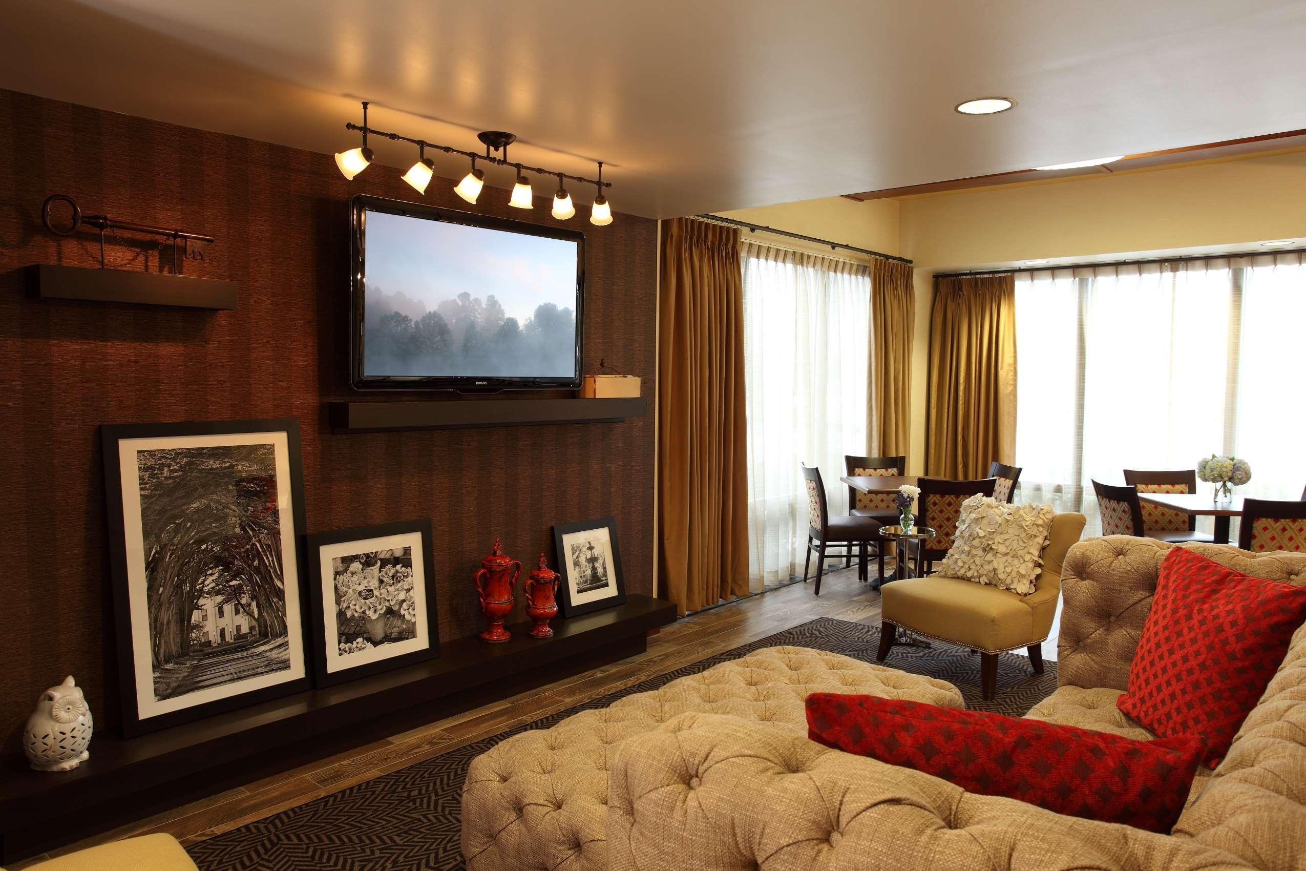 Hampton Inn Atlanta-Cumberland Mall/Cobb Galleria Area Смирна Екстериор снимка