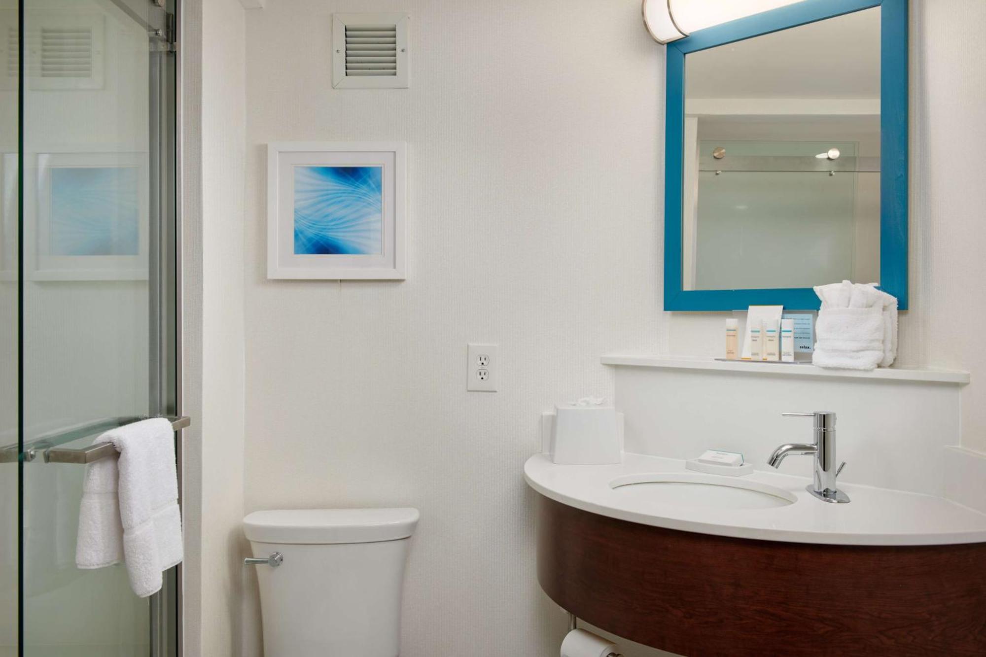 Hampton Inn Atlanta-Cumberland Mall/Cobb Galleria Area Смирна Екстериор снимка